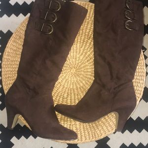 Brown suede mid length boots